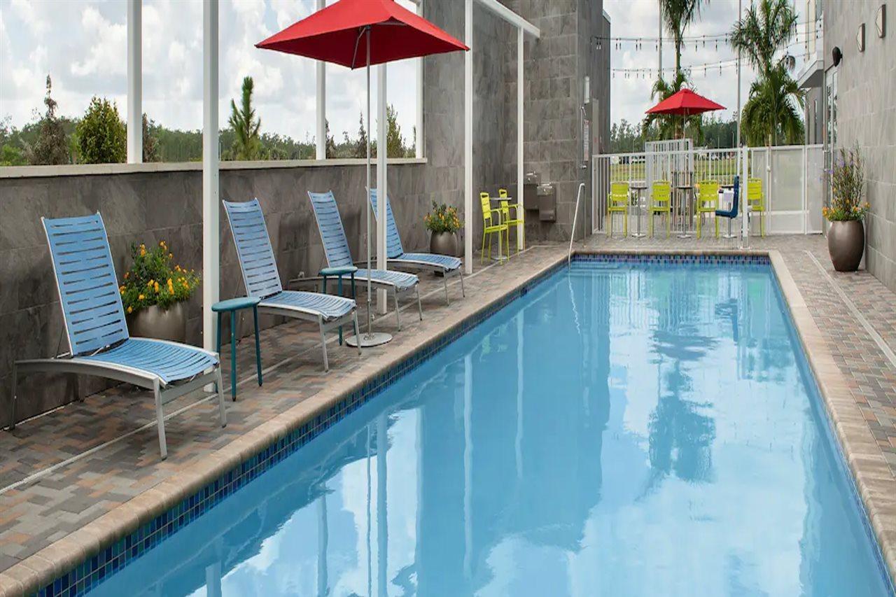 Home2 Suites By Hilton Fort Myers Airport Buitenkant foto