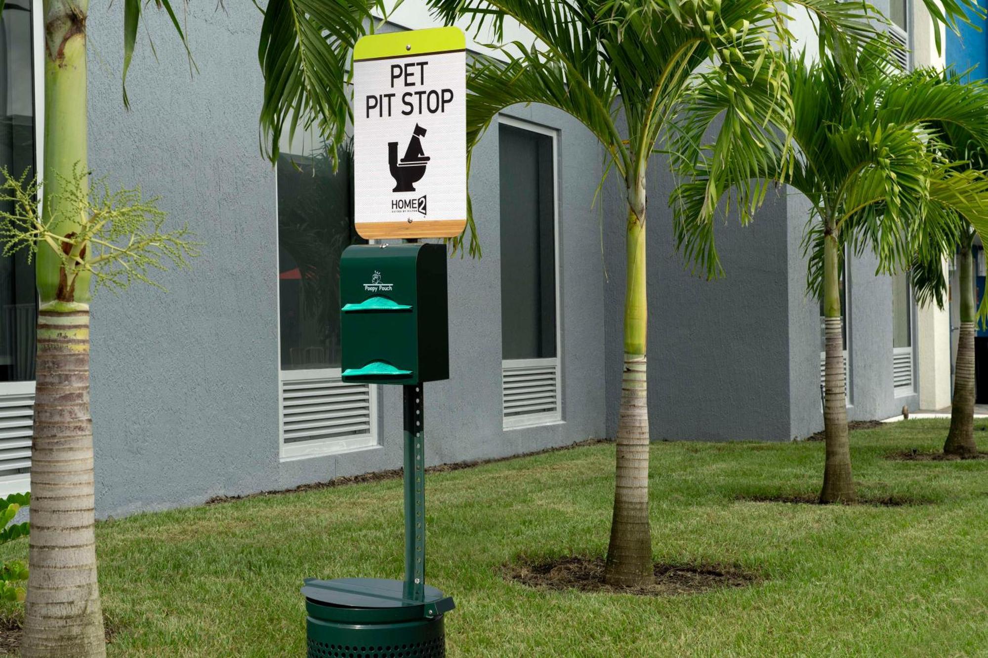 Home2 Suites By Hilton Fort Myers Airport Buitenkant foto